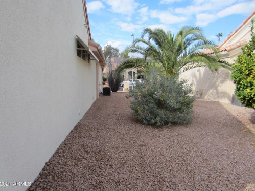 15179 Las Brizas Ln, Sun City AZ 85375-2827 exterior