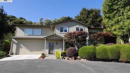 14 Escobar St, Pacheco CA  94553-1514 exterior