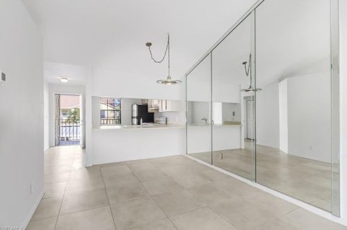 2666 Kings Lake Blvd, Naples, FL 34112-5491