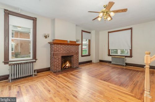 27 19th St, Harrisburg, PA 17103-2563