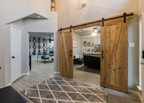 1140 Hill Meadow Dr, Midlothian, TX 76065-5874