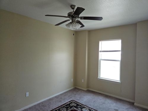 614 44 St, Galveston TX 77550-3702 exterior