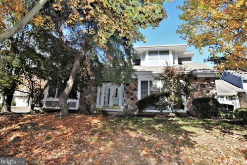 1 Crabapple Ct, Princeton NJ  08540-9419 exterior
