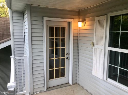 311 Stone Hurst Ct, New Castle DE  19720-3947 exterior