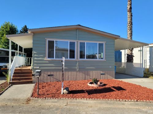 839 Nonie St, Santa Rosa, CA 95403-2045
