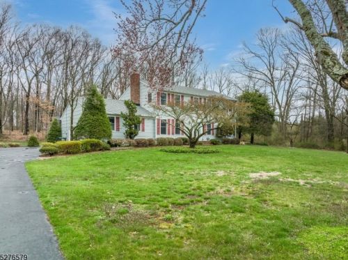 6 Old Forge Rd, Flemington, NJ 08822-7115