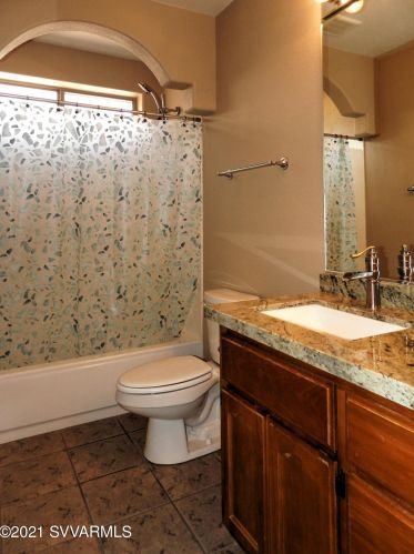 210 Pinon Wood Dr, Sedona AZ 86351-7919 exterior