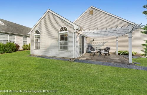 26 Casco Ct, Lakewood NJ  08701-5779 exterior