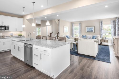 4246 Grandview Rd, Hanover PA 17331-9753 exterior