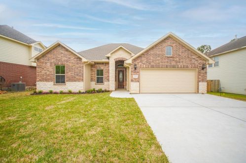 1904 Northampton Dr, Conroe TX  77301-1845 exterior