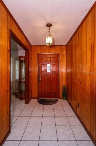 6325 Wynglow Ln, Orlando FL  32818-1311 exterior