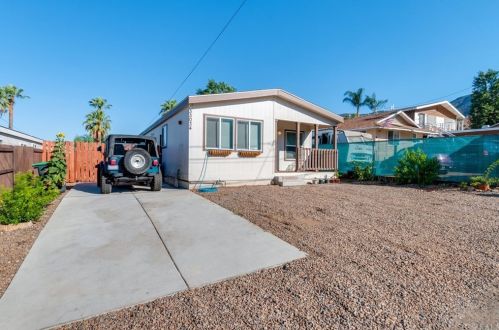 33034 Buena Vista St, Lake Elsinore, CA 92530-1411