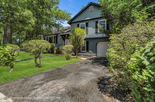 955 Hearthstone Dr, Lakewood NJ  08701-5513 exterior