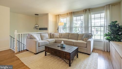 419 Hartford Dr, Riverton NJ  08077-4021 exterior