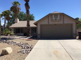 7957 Pershing Ave, Peoria AZ  85381-4049 exterior