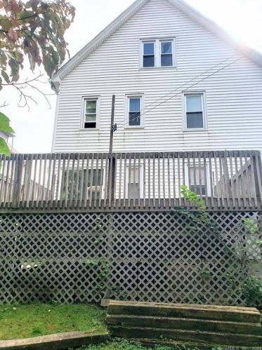 24 Henry St, New Britain, CT 06051-3215