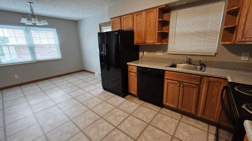 3446 Meadowlark Dr, Covington KY  41018-2608 exterior