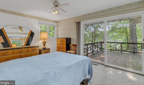 26 Mount Holly Ct, Montross VA  22520-4110 exterior