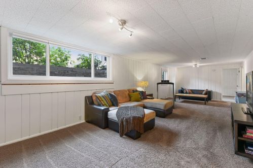 6812 Wooddale Ave, Minneapolis MN  55435-1635 exterior