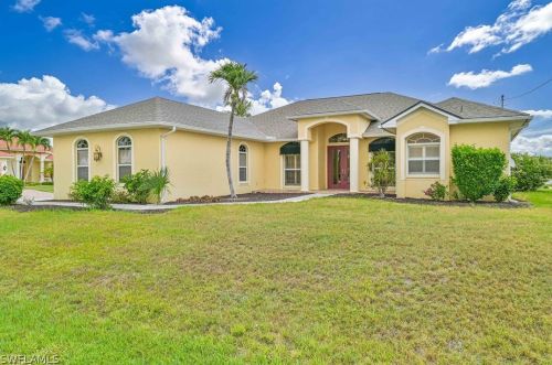 1051 20th Ct, Cape Coral, FL 33990-4816