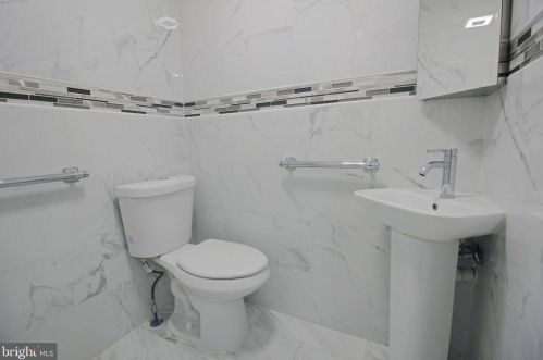 1502 Berks St, Philadelphia PA 19131-3215 exterior