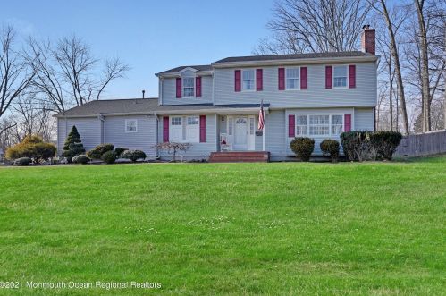 138 Lancaster Rd, East Freehold, NJ 07728-3177