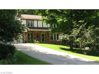 1210 Saybrook Dr, Macedonia, OH 44056-2408