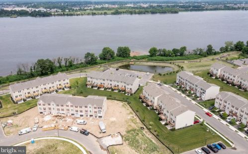 119 Nathan Dr, Riverton NJ  08077 exterior