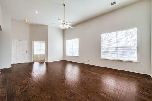 9829 Clocktower Ct, Plano, TX 75025-6584
