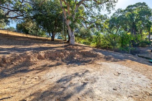 18708 1st Ave, Tuolumne CA  95379-9716 exterior
