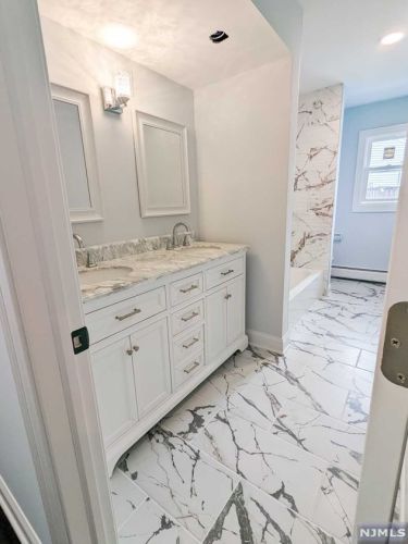 2 Elmwood Ter, Elmwood Park NJ  07407-1730 exterior