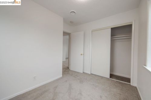 1136 92 Ave, Oakland CA 94603-1358 exterior