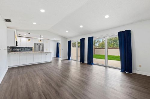 9667 16th Ct, Hollywood FL  33025-3688 exterior