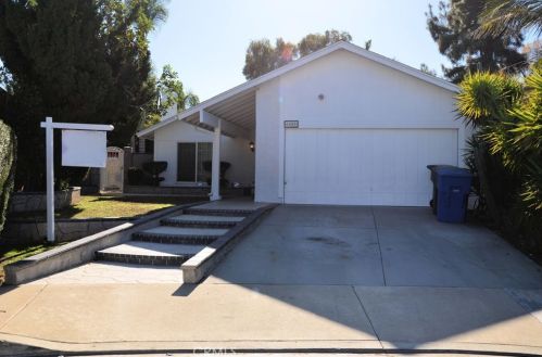 6889 Olympia Dr, Riverside, CA 92503-1054