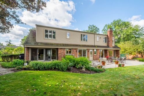 216 Trotwood Dr, Pittsburgh, PA 15241-2228