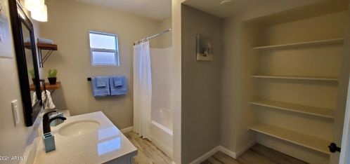 5547 State Ave, Glendale AZ  85301-1952 exterior