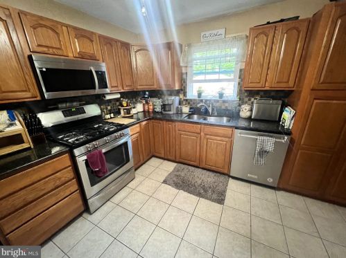 1202 Hunter Blvd, Browns Mills NJ  08015-1211 exterior