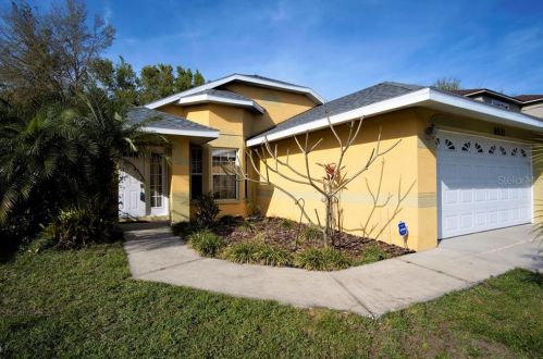 8531 Rainbow Ave, Orlando, FL 32825-4722