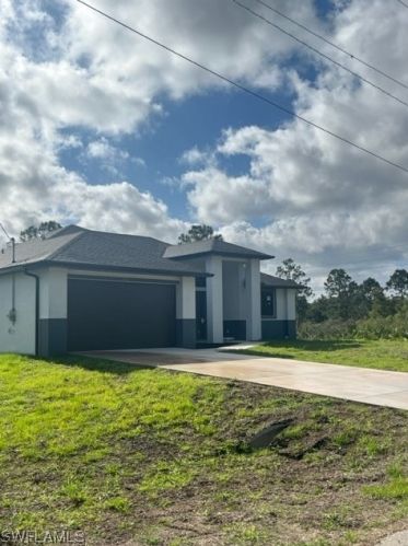 224 Baize Ave, Lehigh Acres, FL 33974-9757
