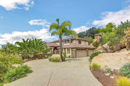 9734 Little Canyon Ln, Escondido, CA 92026-6515