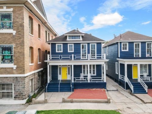 3511 Broadway St, Galveston, TX 77550-4034