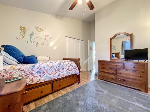 1726 Berkshire Blvd, Fort Pierce FL 34952-7112 exterior