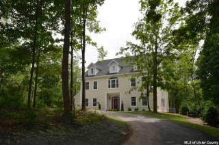 678 Hunns Lake Rd, Stanfordville, NY 12581-5507