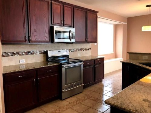 2019 Camelot Dr, Allen TX  75013-3017 exterior