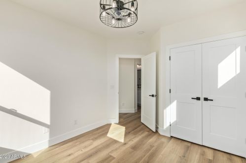 3616 12 St, Phoenix AZ 85024-1762 exterior