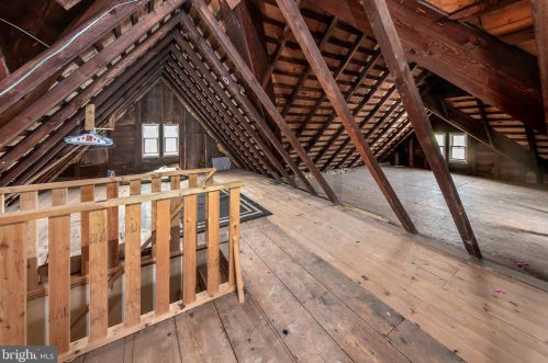 10 Bowen Ave, Pilesgrove NJ  08098-1404 exterior