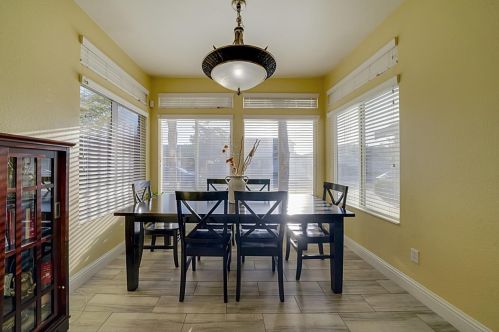 530 Vina Ct, Livingston CA  95334-9111 exterior