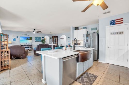 4131 19 Pl, Cape Coral FL  33909-4615 exterior