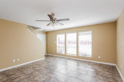 3109 Autumn Run Dr, Fort Worth TX  76140-1927 exterior