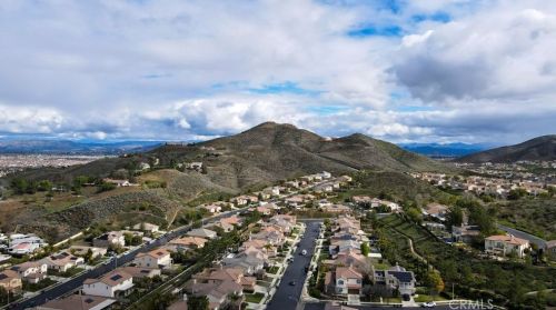 35595 Desert Rose Way, Lake Elsinore CA  92532-2905 exterior